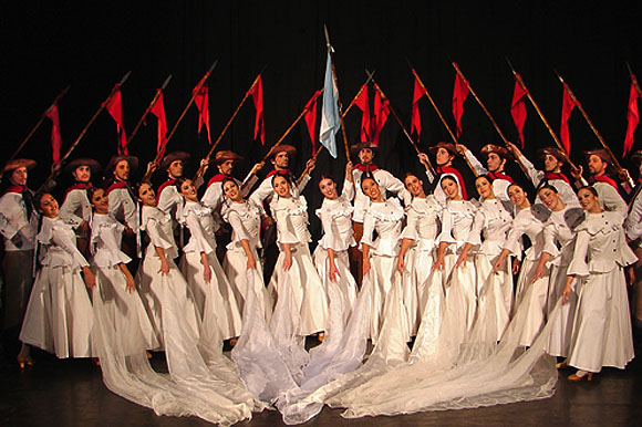Ballet follklorico nacional argentino marcela szurkalo